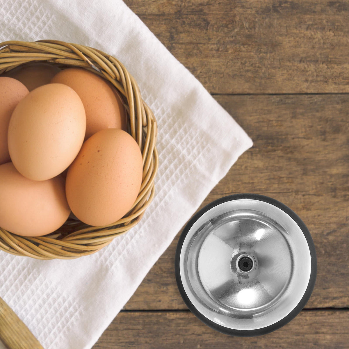 1 Set Egg Pricker Tool with Non-Slip Base, Stainless Steel Egg Piercer for Boiled Eggs, 1.26 Inch Height
