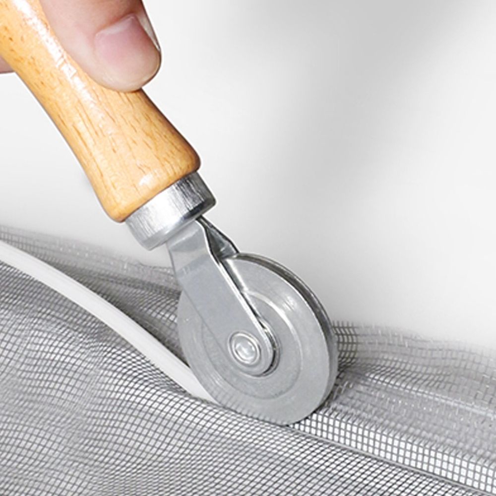 Screen Rolling Tool Screen Roller Tool for Installing Window and Door Screens Wooden Handle and Steel Wheel