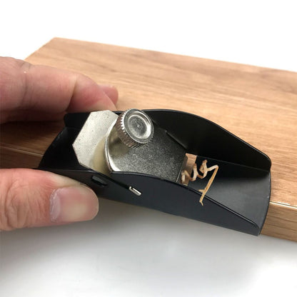 Compact Pocket Hand Planer for Woodworking, Mini Trimming Tool with Adjustable Blade for Model Making, Carving and Small Wood Surface Smoothing Tasks (Black)