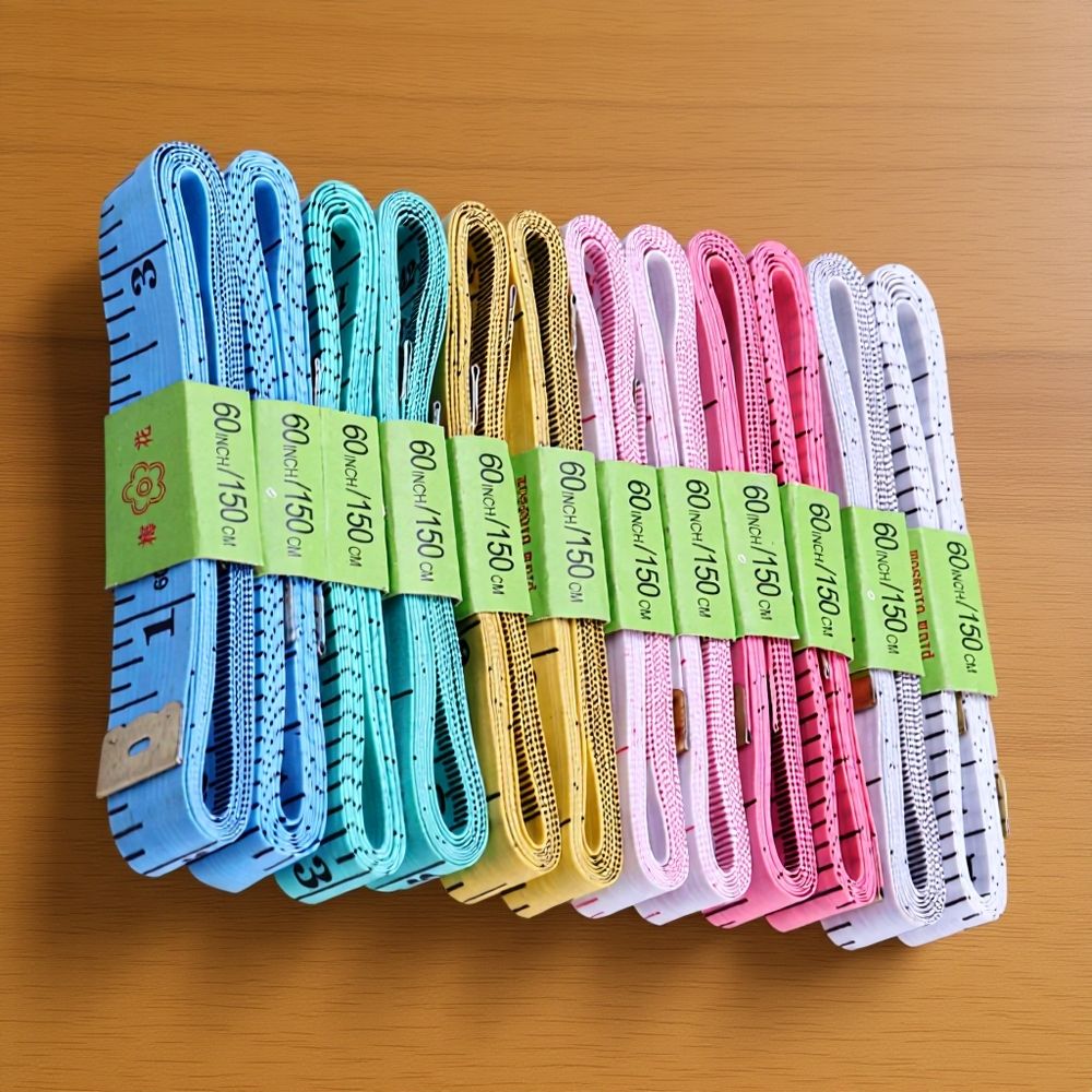 Cloth Measuring Tape with Retractable Button, Flexible Plastic Material for Sewing and Tailoring